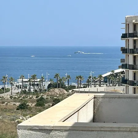 Leo Penthouse With Sea Views St Paul's Bay